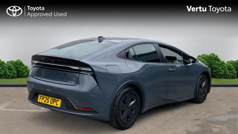 Toyota Prius 2.0 PHEV Design 5dr CVT Hatchback